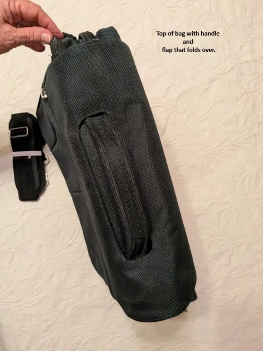 Destinations Sturdy Laptop Bag Messenger NWOT